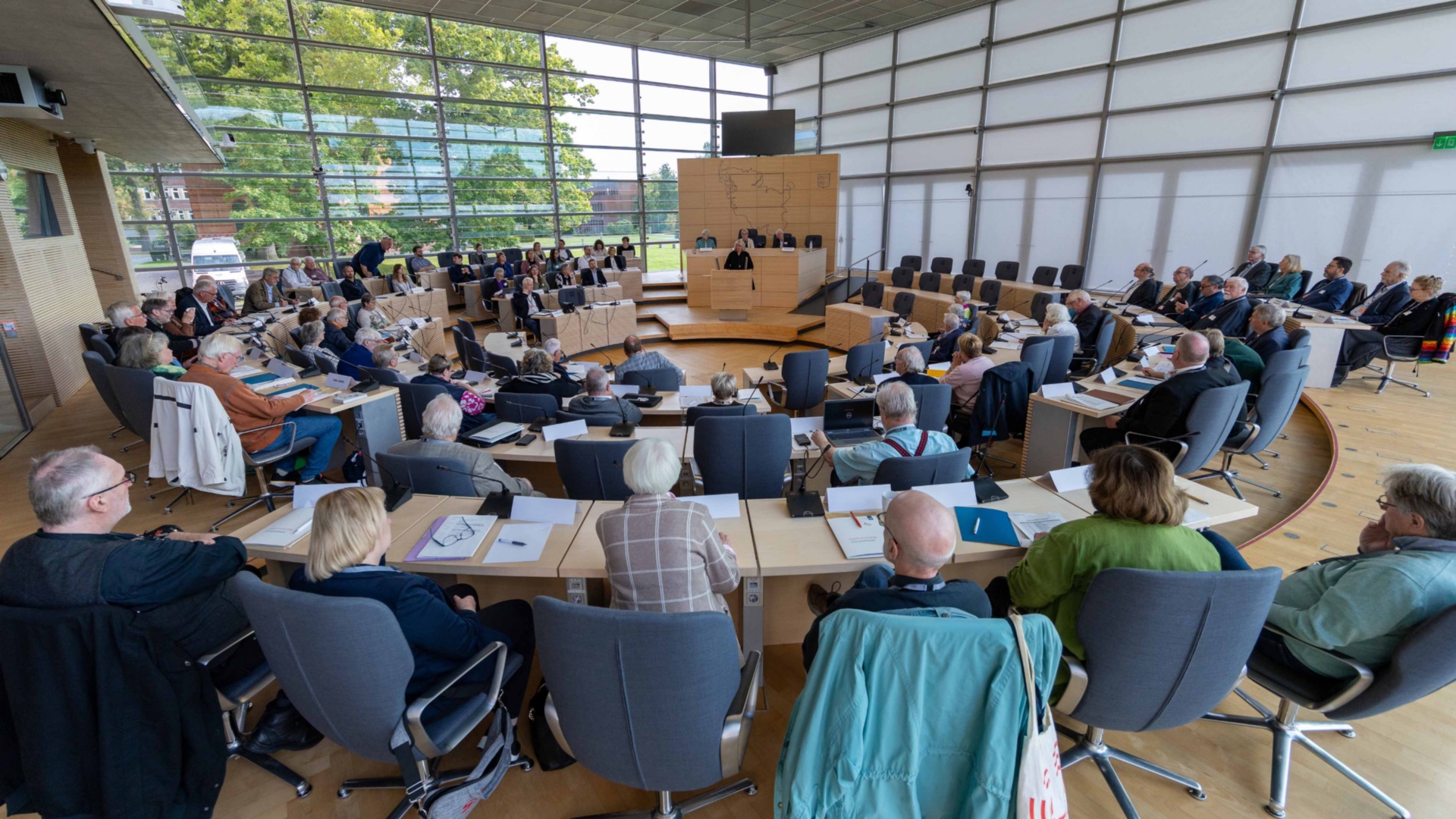 26_09_25_SES25853_altenparlament_überblick_web © Foto: Landtag, Sönke Ehlers Bild