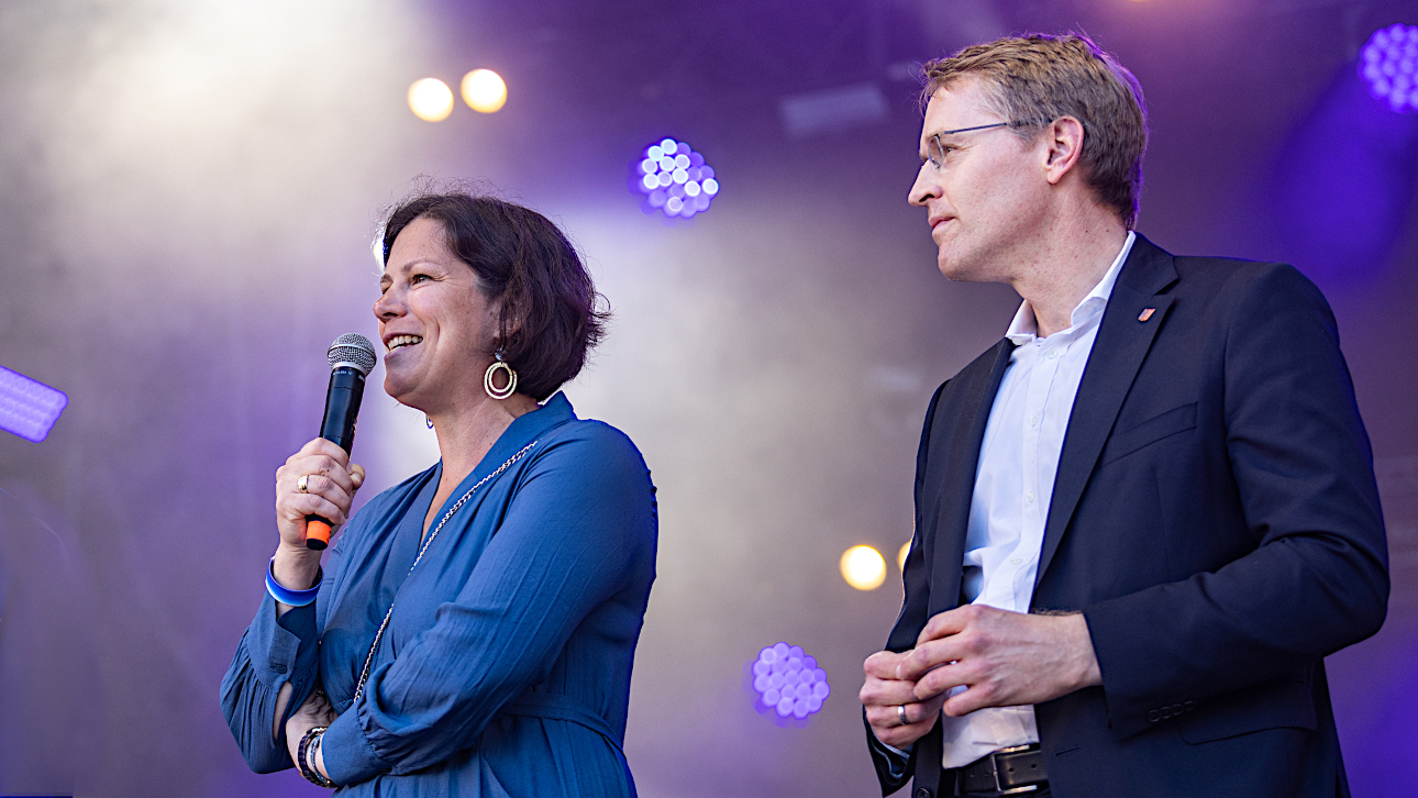 Landtagspräsidentin Kristina Herbst und Ministerpräsident Daniel Günther bei der Eröffnung der Kieler Woche 2024