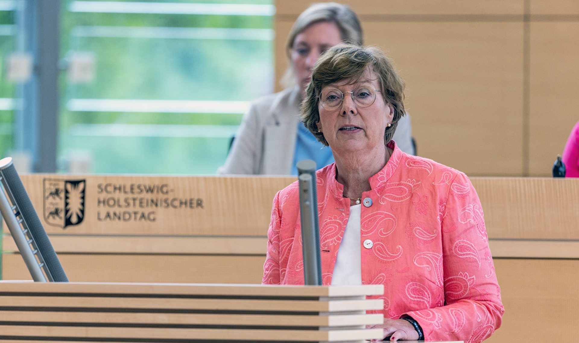 Sütterlin-Waack Sabine Innenministerin CDU Plenum © Foto: Landtag, Sönke Ehlers CDU-Innenministerin Sabine Sütterlin-Waack hält eine Rede im Plenarsaal des Schleswig-Holsteinischen Landtages.